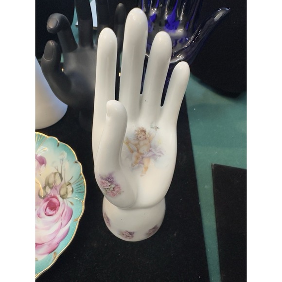 The Unbranded Brand Other - Jewelry Ring Display Hands Ceramic Porcelain Holder Lot Of 4 Mannequin